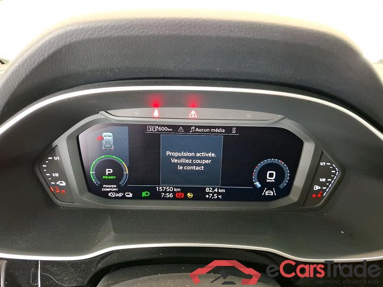 AUDI Q3 / 2018 / 5P / SUV 45 TFSI E 245 S TRONIC DESIGN #6