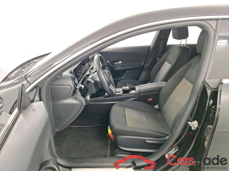 MERCEDES-BENZ CLA SHOOTING BRAKE 2.0 CLA 180 D BUS SOLUTION ESSENTIAL #5