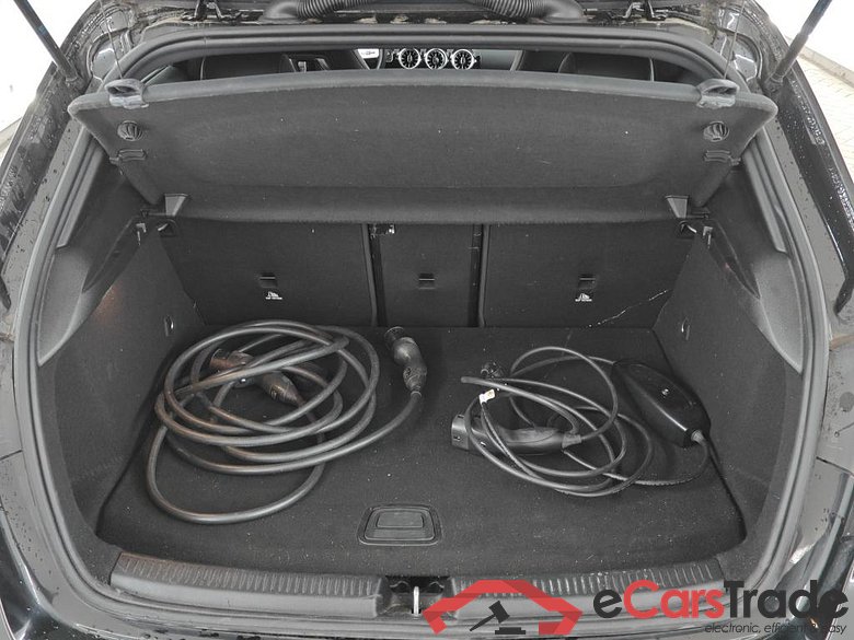 MERCEDES-BENZ A-klasse A 250 e 8G-DCT Business Sol AMG Limited 5D 160kW #5