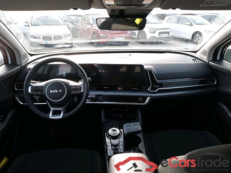 KIA Sportage / 2022 / 5P / todoterreno 1.6 T-GDi HEV 171kW (230CV) Drive 4X2 #3