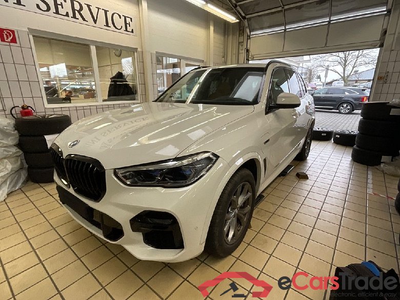 Baureihe X5 xDrive 45 e M Sport 3.0 290KW AT8 E6d