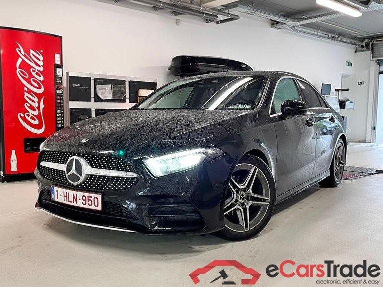 Mercedes A 180d Limo AMG Aut. Pano LED-Xenon Widescreen Ambient Navi 1/2 Sport-Leather-Alcantara KeylessGo Camera Klima PDC ...
