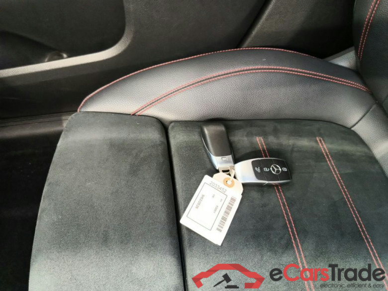 MERCEDES CLASSE GLA - 2020 GLA 250e 262 (160+102) Business Solution 5d Auto #4