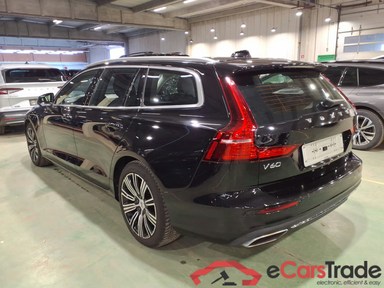 VOLVO V60 - 2018 2.0 T6 AWD PHEV Inscription Expression #2