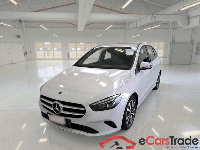 MERCEDES-BENZ CLASSE B / 2018 / 5P / MONOVOLUME B 180 D AUTOMATIC BUSINESS EXTRA #1