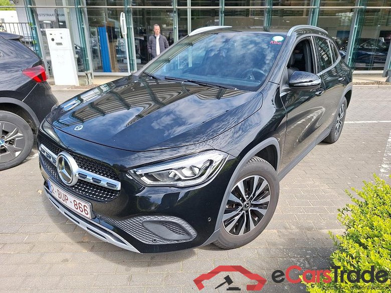 MERCEDES - MER GLA 250e 218PK DCT Business Solution & Towing Hook * HYBRID *