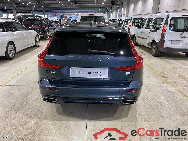 VOLVO V60 2.0 T6 PHEV R-DESIGN AUTO 4WD #5