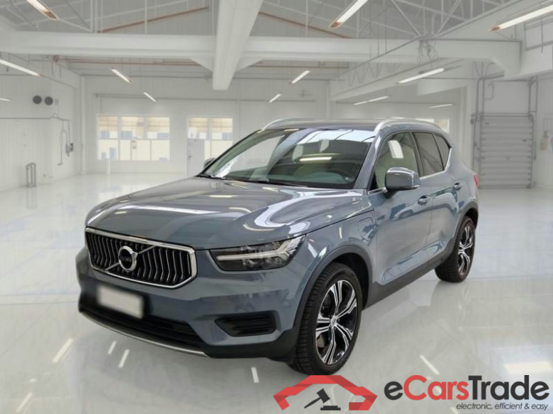 VOLVO XC40 / 2017 / 5P / SUV T5 PLUG-IN HYBRID AUTO RECHARGE INSCR. #1