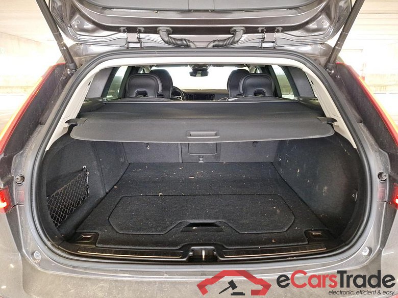 VOLVO V60 2.0 B3 MHEV CORE DCT #6