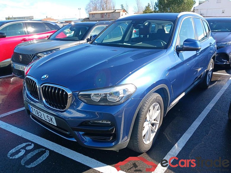 BMW X3 / 2017 / 5P / todoterreno xDrive30e #1