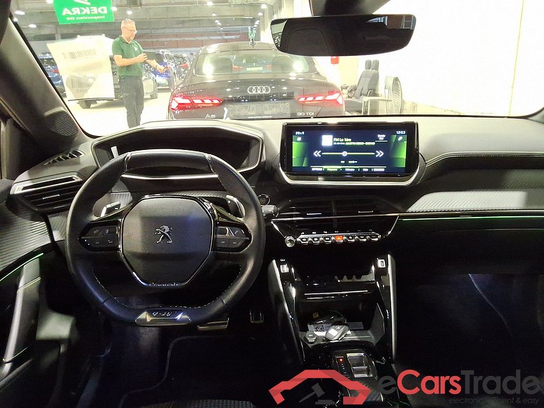 PEUGEOT 208 1.2 PURETECH 74KW S-S AUTO GT #6