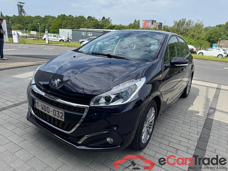 PEUGEOT 208 1.2 PureTech Signature S&S (EU6.2) #1