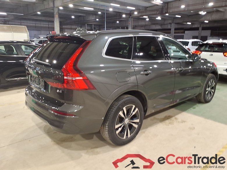 VOLVO XC60 2.0 B4 P MHEV MOMENTUM PRO AUTO #4