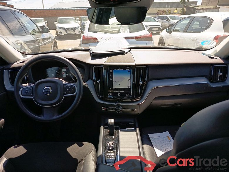 VOLVO XC60 / 2017 / 5P / todoterreno 2.0 B4 D AWD Business Plus Auto #3