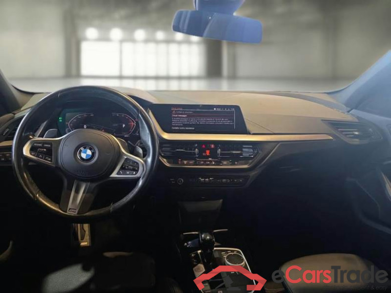 BMW SERIE 1 / 2019 / 5P / BERLINA 120D MSPORT AUT. #3