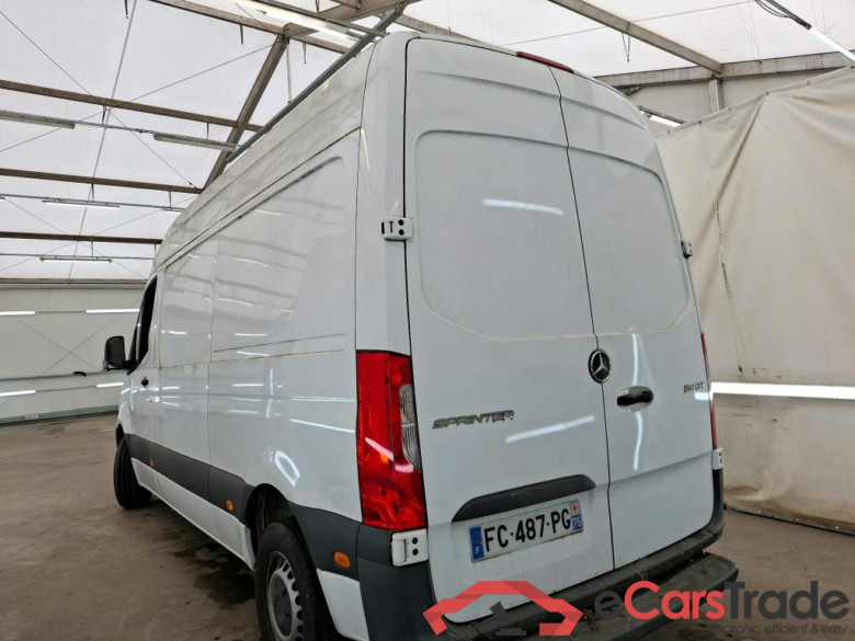 MERCEDESBENZ Sprinter VU 4p Fourgon 214 CDI Traction Emp 3924 3T #2