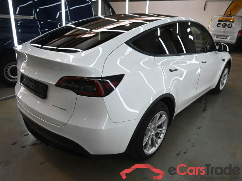 TESLA Model Y Long Range Dual Motor AWD 5d 378kW #2