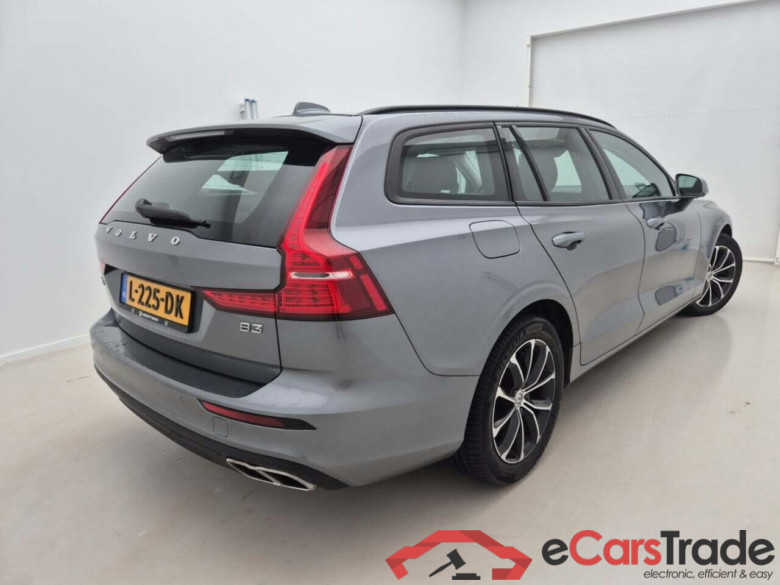 VOLVO V60 2.0 B3 Mom. Adv. #2