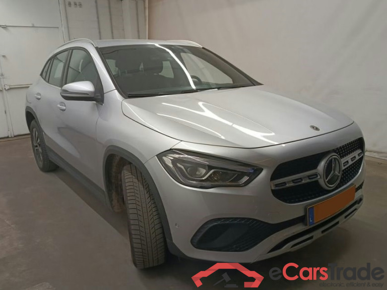 Mercedes GLA 200d Aut. LED-Xenon Widescreen Navi 1/2 Sport-Leather KeylessGo Klima PDC ... #2