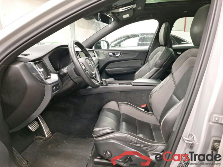 VOLVO - VOL XC60 B4 D 197PK Geartronic R-Design Pack Business & Nappa Sport Seats & Pano Roof #3