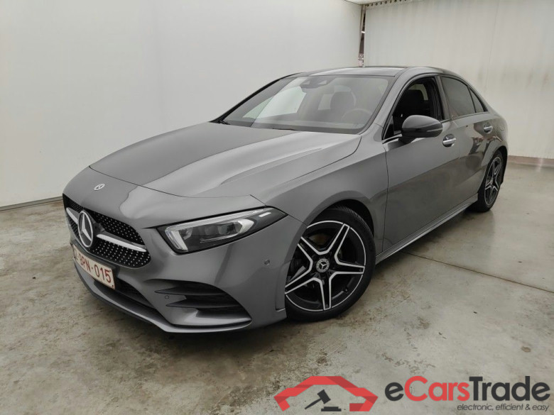 Mercedes-Benz A-Klasse Limousine A 180d DCT Business Solution 4d #1