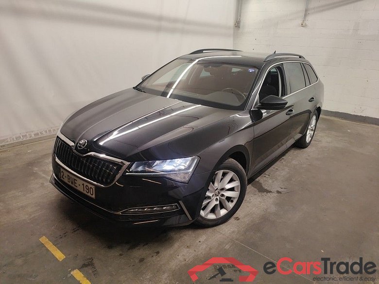 Skoda Superb Combi 1.4 TSI iV 160kW DSG6 Clever 5d