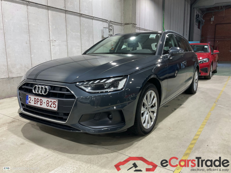 AUDI A4 2.0 30 TDI 100KW S TR ATTRACTION B.E. #2