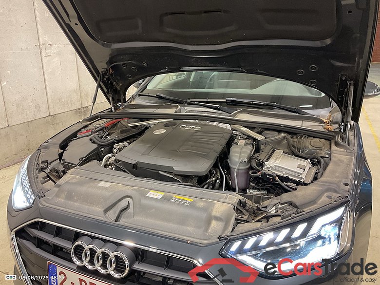 AUDI A4 2.0 30 TDI 100KW S TR ATTRACTION B.E. #6
