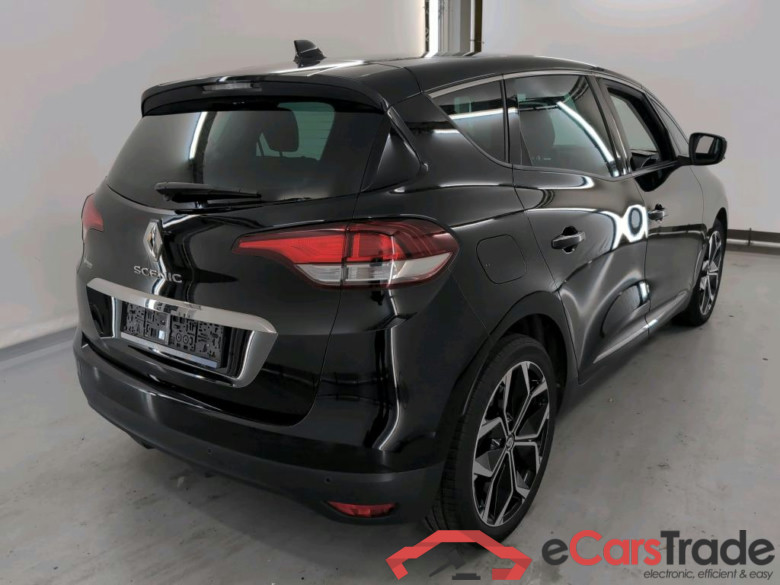 RENAULT ScAsnic 1.3 TCE 140 EDC INTENS #4