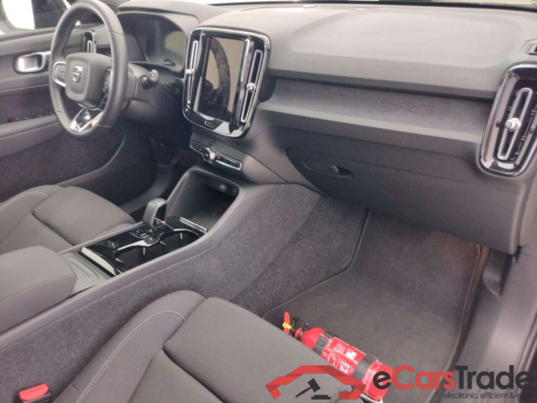 VOLVO XC40 RECHARGE CORE #3