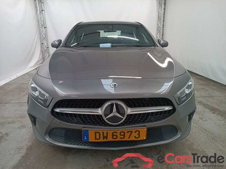MERCEDES CLASSE A DIESEL (W177) A 180 d Business Solution 5d #5