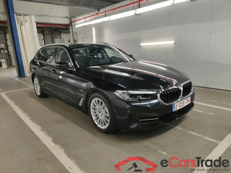 BMW 5 Reeks Touring 5 Reeks Touring 530e Auto (PHEV) 215kW/292pk  5D/P Auto-8 #2