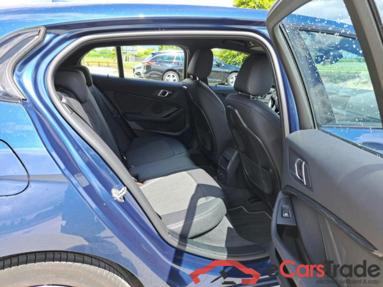 BMW 1 SERIES HATCH 1.5 118IA (100KW) #6