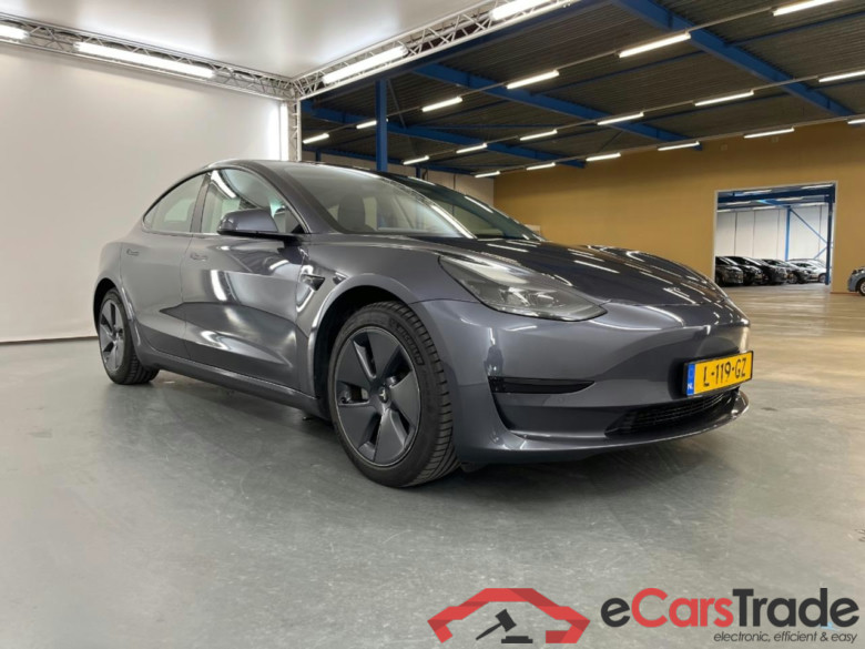 Tesla Model 3 Standard RWD Plus 60 kWh #2