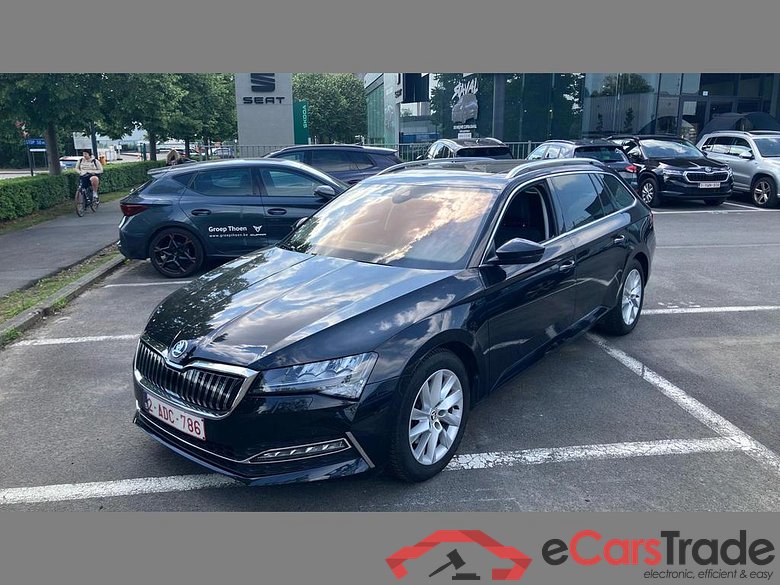 SKODA Superb Combi PHEV 1.4 TSI Style DSG (160 kW)