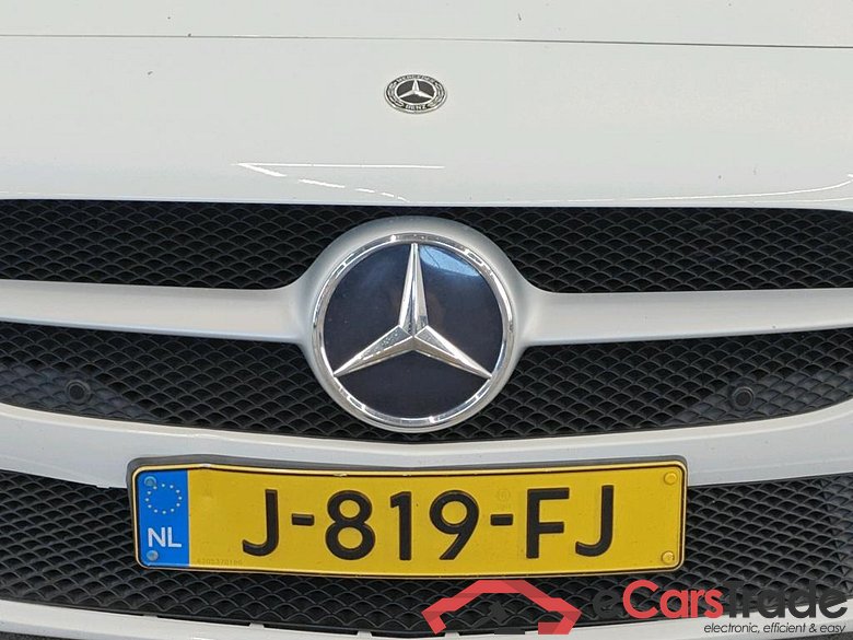 Mercedes-Benz A-Klasse Limousine A 200 7G-DCT Business Solution 4d #5