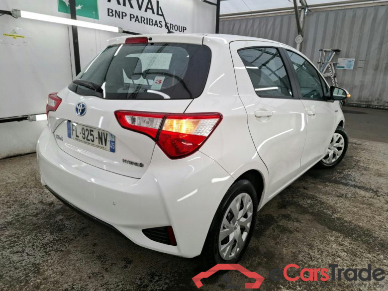 TOYOTA Yaris Hybride / 2017 / 5P / Berline 1.5 VVT-I HYBRID France Business #3