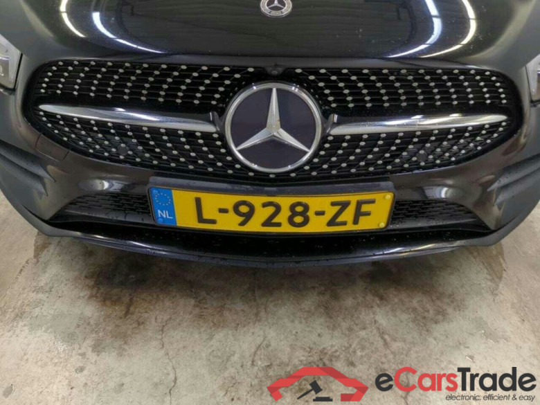 MERCEDES-BENZ A-klasse 250 Premium #4