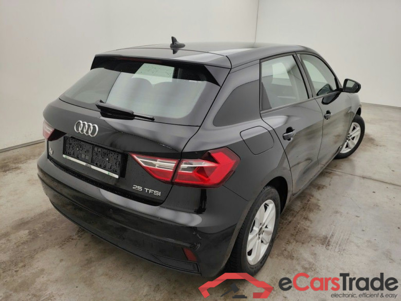Audi A1 Sportback 1.0 25 TFSI 70kW S tronic Attraction B.E 5d #2