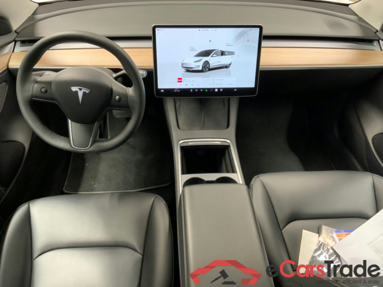 TESLA Model 3 RWD Hinterradantrieb 4d 239kW #3