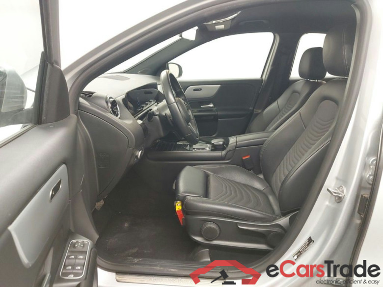 Mercedes GLA 200d Aut. LED-Xenon Widescreen Navi 1/2 Sport-Leather KeylessGo Klima PDC ... #5