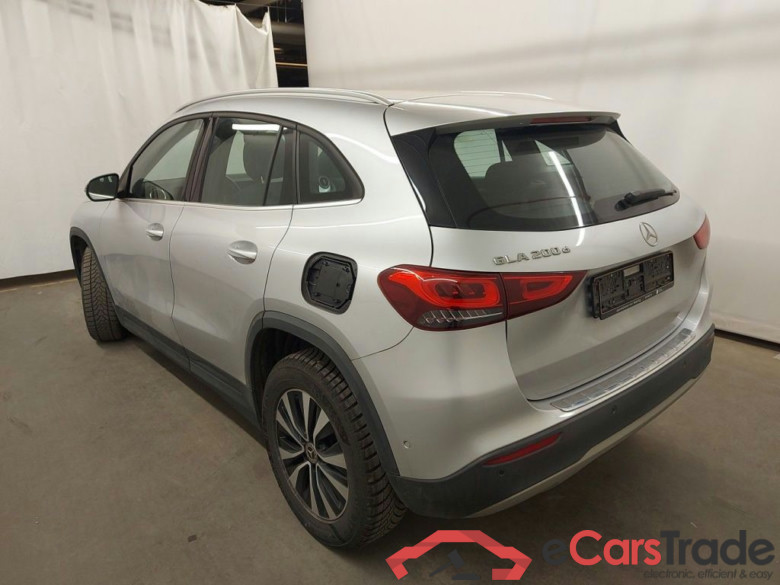 Mercedes GLA 200d Aut. LED-Xenon Widescreen Navi 1/2 Sport-Leather KeylessGo Klima PDC ... #4