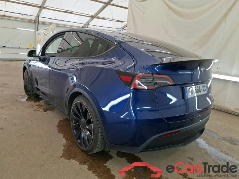 TESLA Model Y / 2020 / 5P / SUV Performance Dual Motor AWD #3