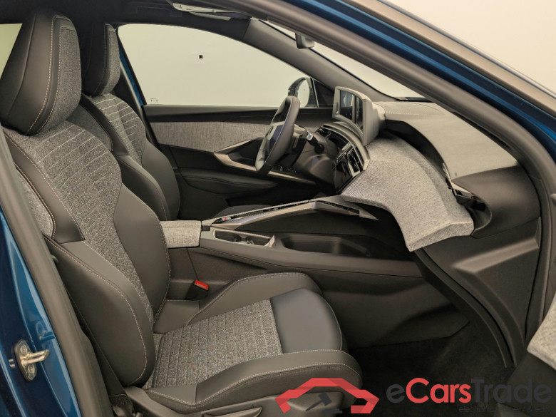 Peugeot 3008 Hybrid 145 e-DCS6 Allure #5
