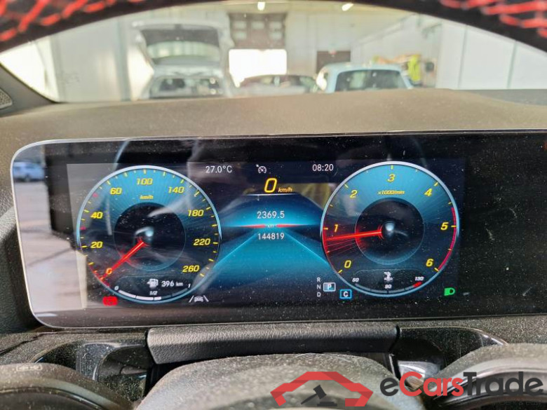 MERCEDES-BENZ GLA / 2020 / 5P / CROSSOVER GLA 200 D AUTOMATIC 4MATIC PREMIUM #4