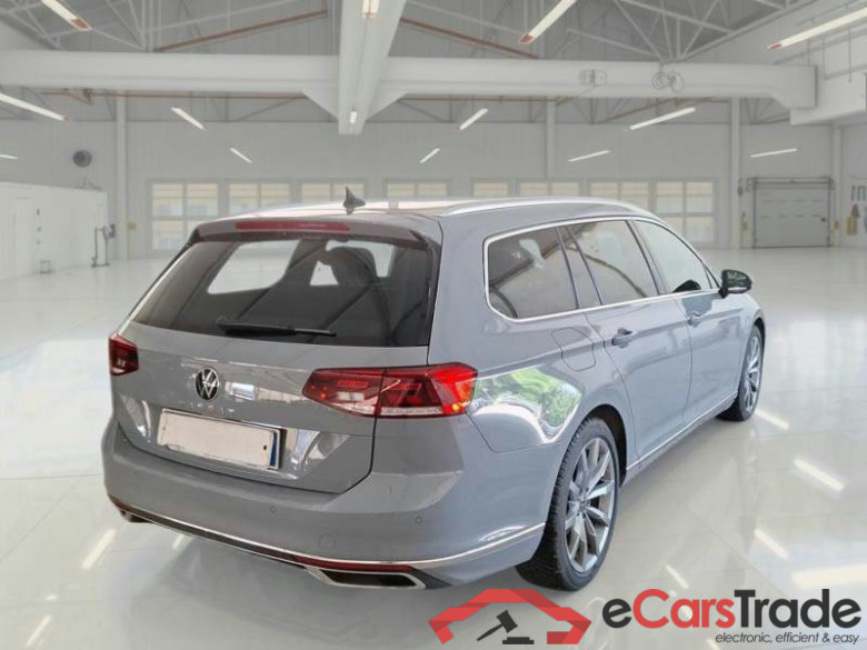 VOLKSWAGEN PASSAT / 2019 / 5P / STATION WAGON VAR. 2.0TDI SCR 147KW EXECUTIVE DSG #2