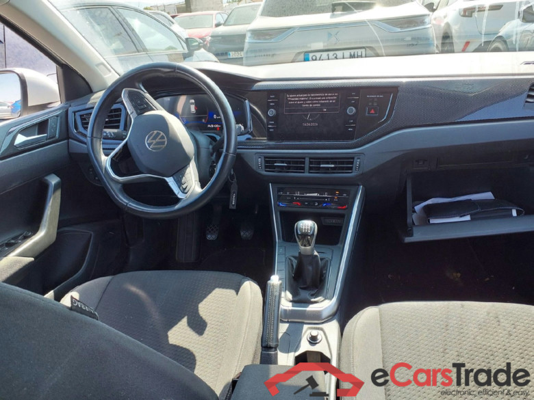 VOLKSWAGEN Taigo / 2021 / 5P / todoterreno Life 1.0 TSI 81kW (110CV) #3