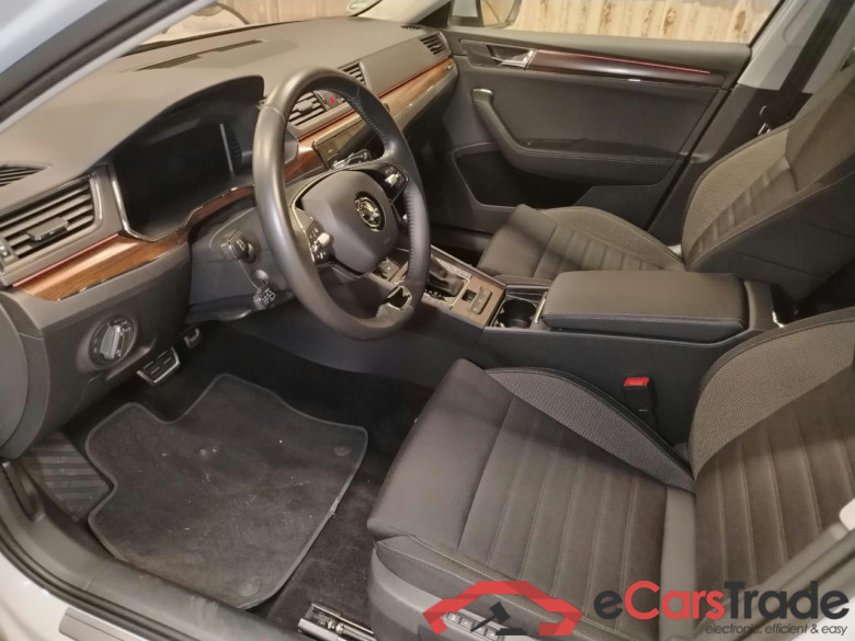 Superb Combi Scout 4x4 2.0 TDI 147KW AT7 E6d #4