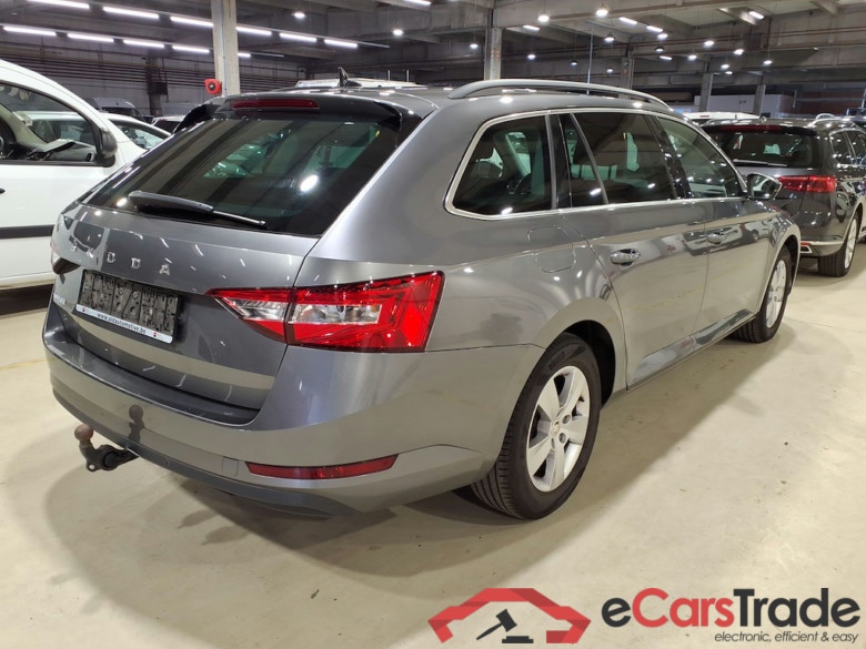 SKODA SUPERB COMBI 1.5 TSI ACT 110KW DSG7 CLEVER #4