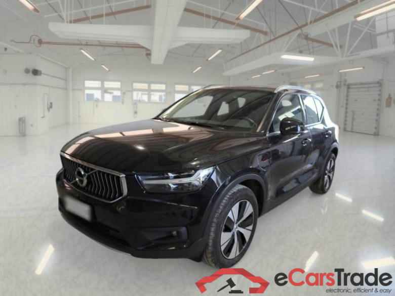 VOLVO XC40 / 2017 / 5P / SUV T5 PLUG-IN HYBRID AUTO RECH INSCRIP EXPR #1